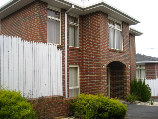 LARGE TOWNHOUSE 3 BEDROOMS + 2 STUDIES OPPOSITE PARKLANDS Location Photo