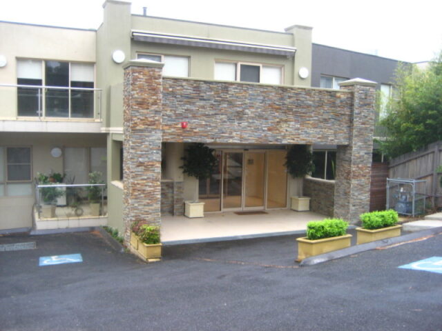 Low maintenance apartment in a resort style complex! Location Photo