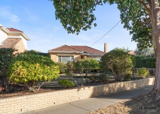 Sunlit Family Living in Balwyn North’s Premier School Zone – 752sqm (approx.) of Potential! Location Photo