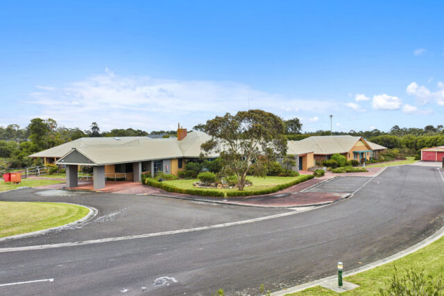 UNDER OFFER Quality 38 bedrooms Former Aged Care accommodation facility for lease Location Photo