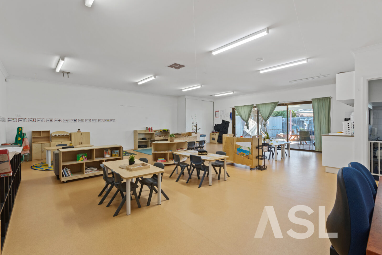022_Open2view_ID946076-Geelong_Road