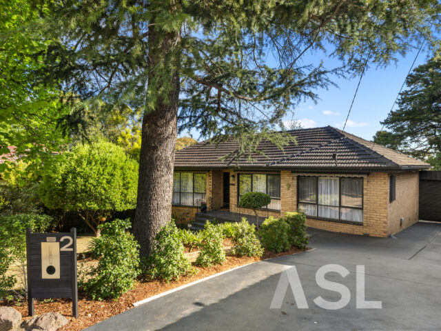 Exceptional Family Living in the Heart of Doncaster Location Photo